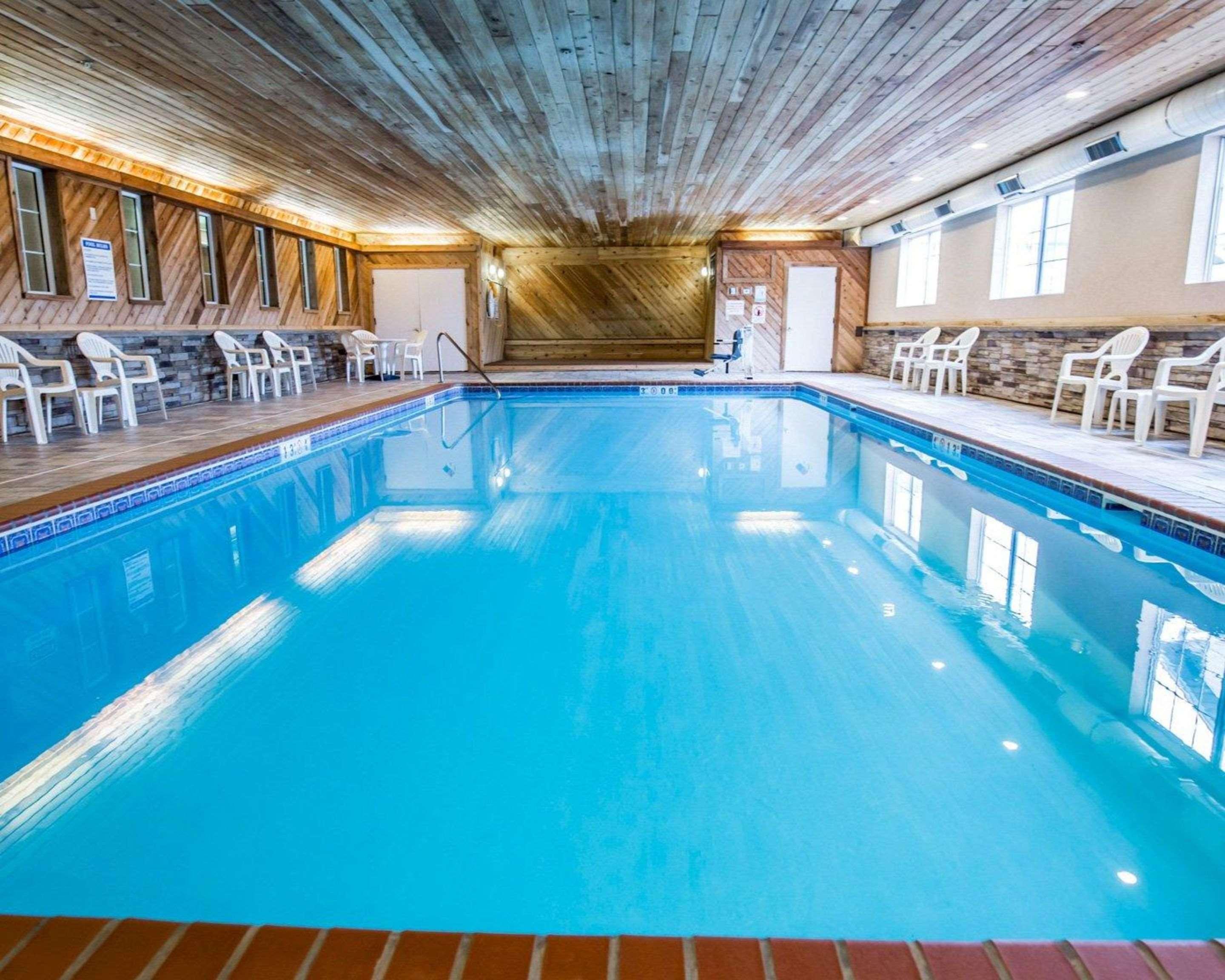 Comfort Inn & Suites Riverview Near Davenport And I-80 Le Claire Luaran gambar